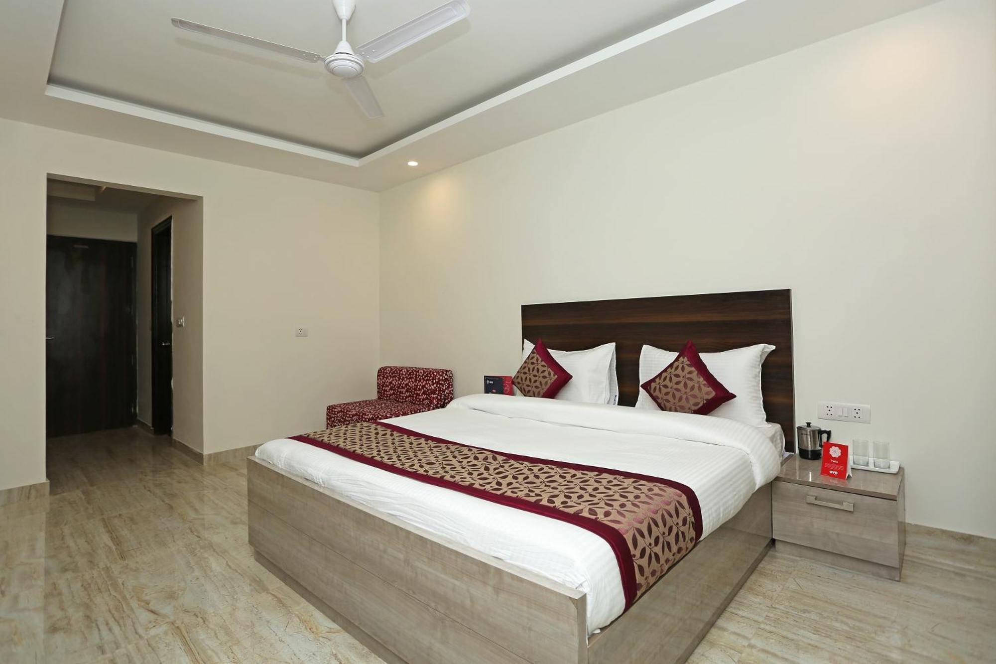 Hotel O Lakshya Nuova Delhi Esterno foto