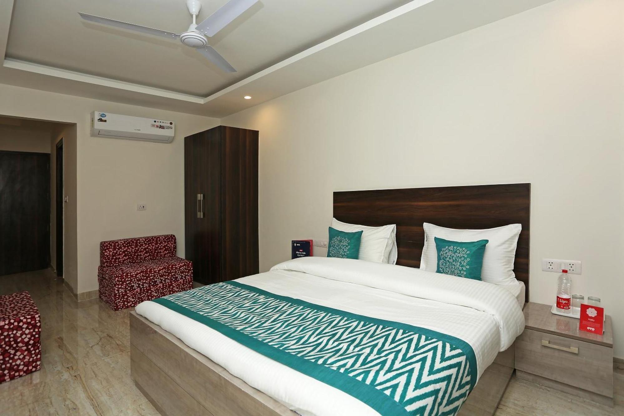 Hotel O Lakshya Nuova Delhi Esterno foto