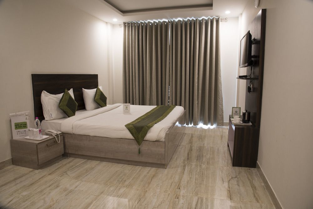 Hotel O Lakshya Nuova Delhi Esterno foto