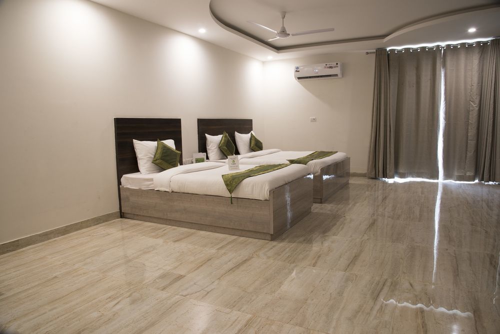 Hotel O Lakshya Nuova Delhi Esterno foto