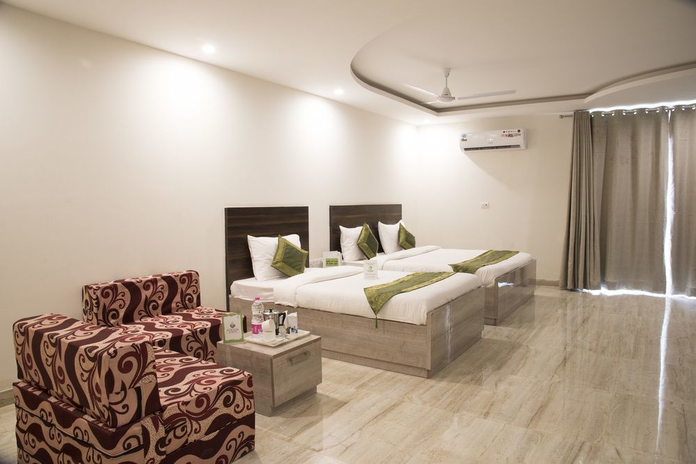 Hotel O Lakshya Nuova Delhi Esterno foto